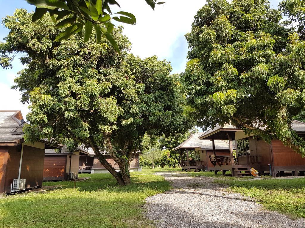 Phutawan Pundao Hotel Mae Taeng Exterior photo