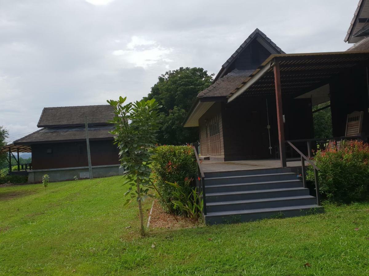 Phutawan Pundao Hotel Mae Taeng Exterior photo